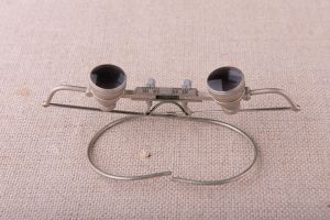 Muzei29_Очила за очни операции от средата на 20-ти век